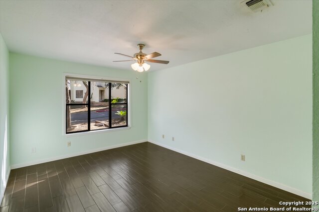 Image 16 of 26 For 8401 Echo Creek