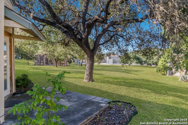 Image 24 of 26 For 8401 Echo Creek