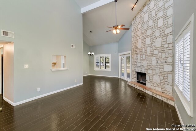 Image 4 of 26 For 8401 Echo Creek