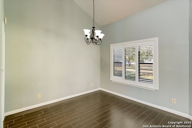 Image 7 of 26 For 8401 Echo Creek