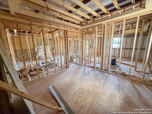 Image 15 of 24 For 6766 Crest-way