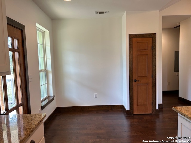 Image 9 of 18 For 17 Ernest