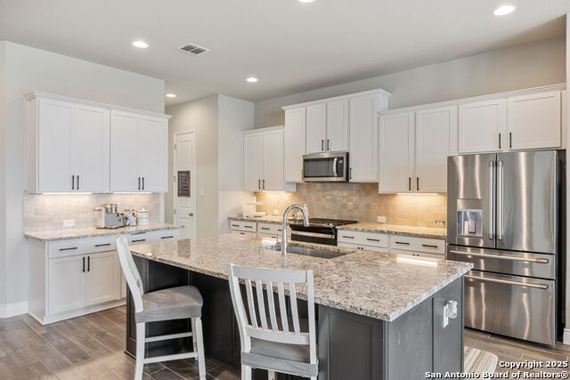Listing photo id 8 for 125 Amarosa
