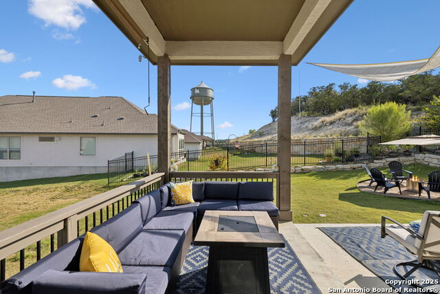 Listing photo id 31 for 125 Amarosa