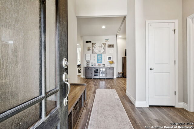 Listing photo id 2 for 125 Amarosa