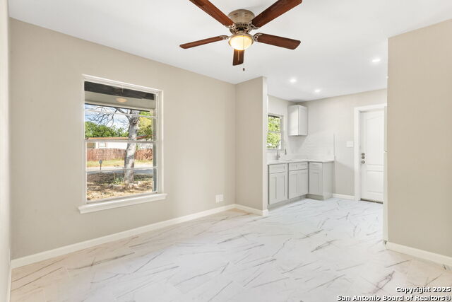 Image 12 of 30 For 310 Guilford Dr N