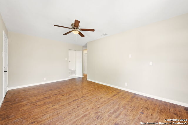 Image 5 of 30 For 310 Guilford Dr N