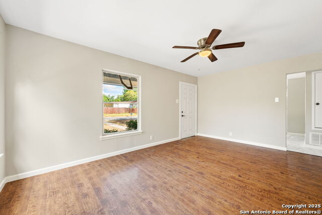 Image 8 of 30 For 310 Guilford Dr N