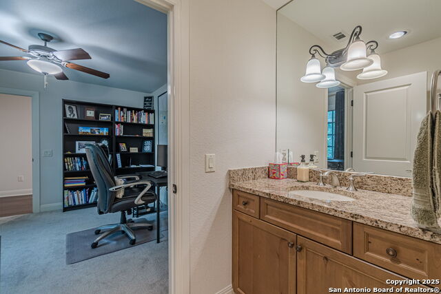 Listing photo id 18 for 519 Circle  