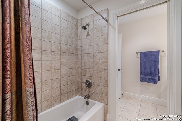 Listing photo id 19 for 519 Circle  