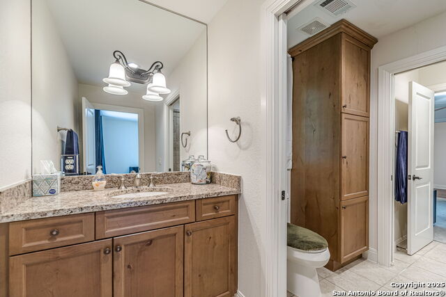 Listing photo id 22 for 519 Circle  