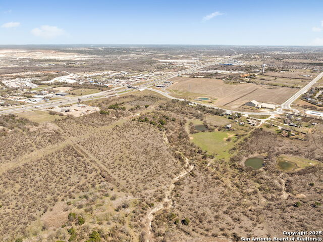 Listing photo id 12 for 450 Solms