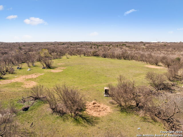 Listing photo id 26 for 450 Solms