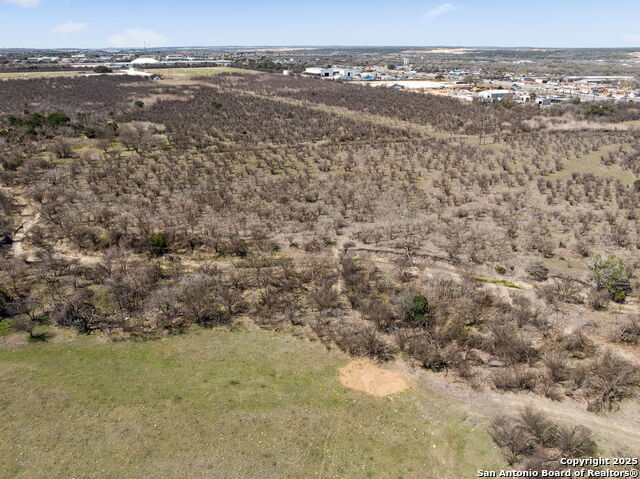 Listing photo id 28 for 450 Solms