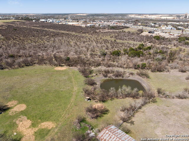 Listing photo id 29 for 450 Solms