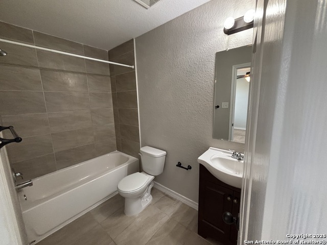 Image 14 of 20 For 14106 Veneto  2