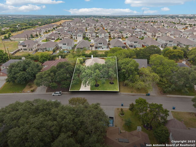 Image 40 of 41 For 2204 Encino Cliff