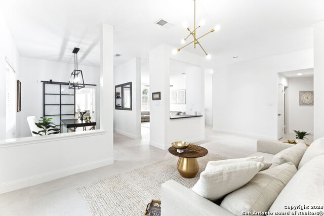 Image 9 of 41 For 2204 Encino Cliff