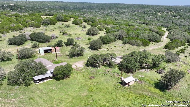 Details for 104 Sd 14070, Rocksprings, TX 78880