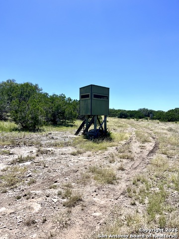 Listing photo id 30 for 104 Sd 14070