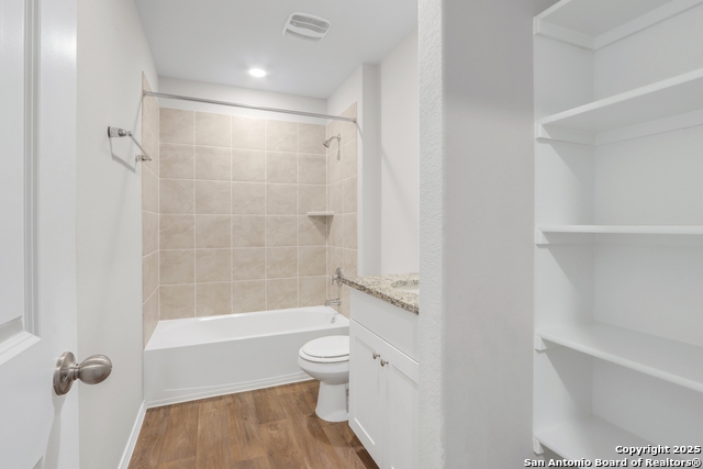 Image 9 of 13 For 4727 Wild Boar Xing