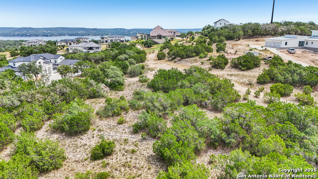 Listing photo id 10 for 15402 Watumba