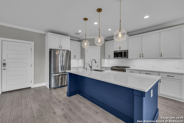 Image 12 of 49 For 1511 Sandalwood Ln E 6