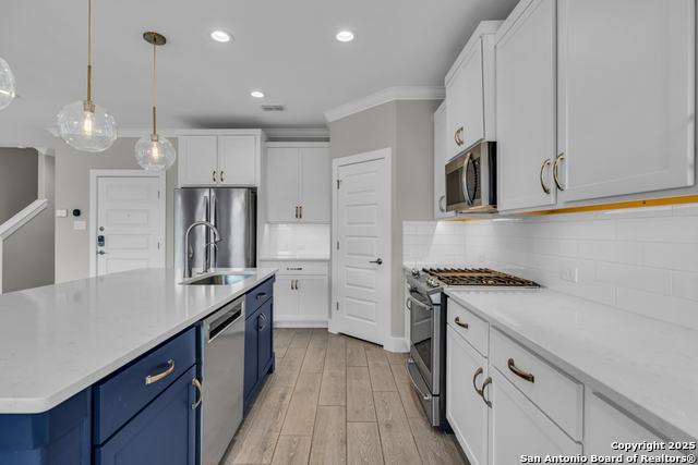 Image 13 of 49 For 1511 Sandalwood Ln E 6