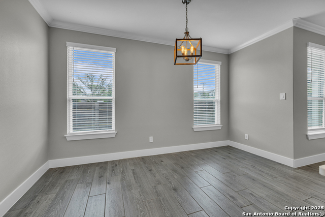 Image 21 of 49 For 1511 Sandalwood Ln E 6