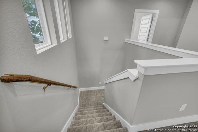 Image 24 of 49 For 1511 Sandalwood Ln E 6