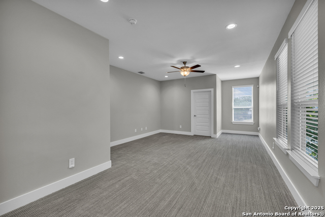 Image 26 of 49 For 1511 Sandalwood Ln E 6