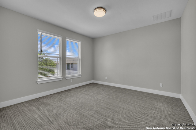 Image 37 of 49 For 1511 Sandalwood Ln E 6