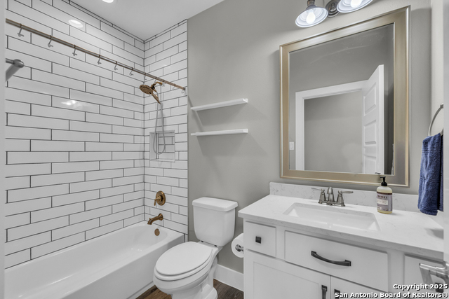 Image 39 of 49 For 1511 Sandalwood Ln E 6