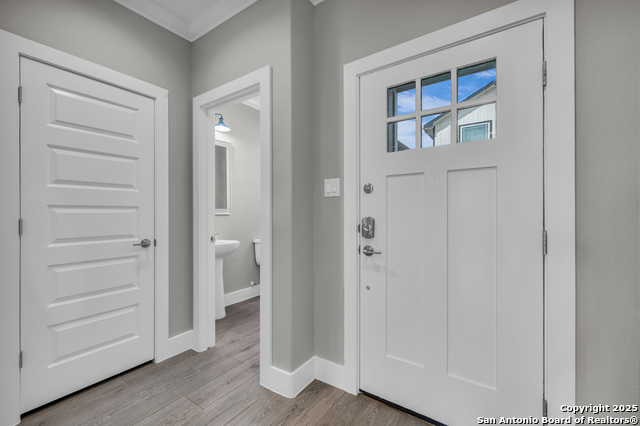 Image 4 of 49 For 1511 Sandalwood Ln E 6