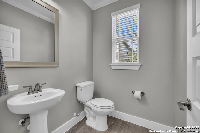 Image 5 of 49 For 1511 Sandalwood Ln E 6