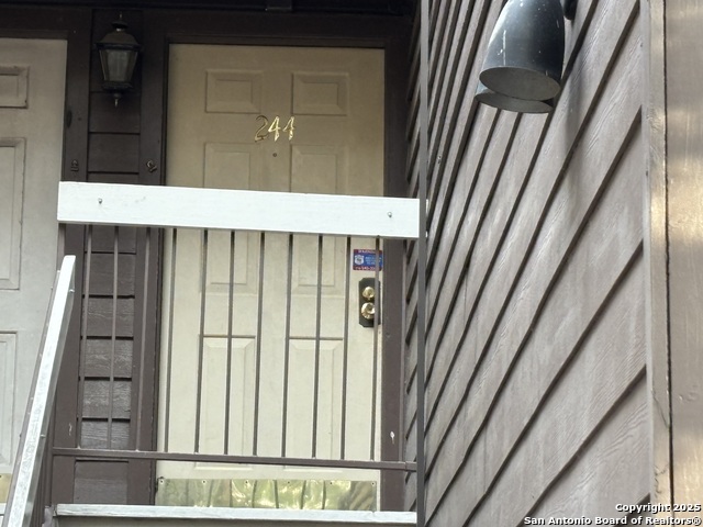 Image 2 of 37 For 8633 Datapoint Dr  244