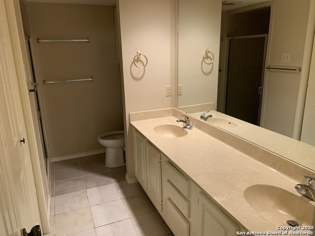 Image 26 of 37 For 8633 Datapoint Dr  244