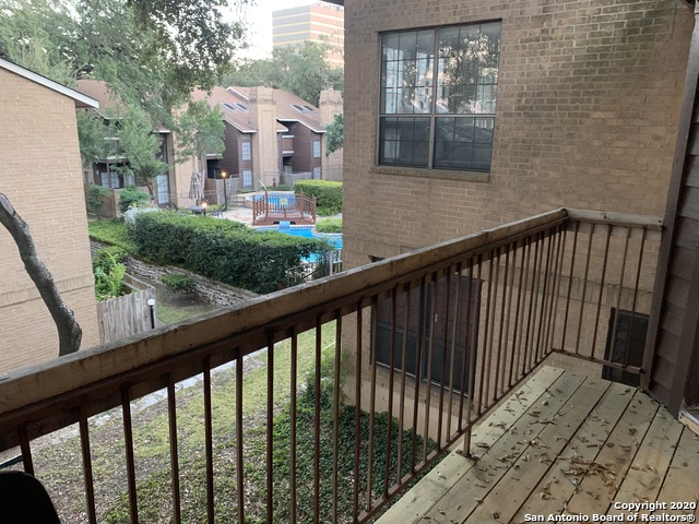 Image 31 of 37 For 8633 Datapoint Dr  244