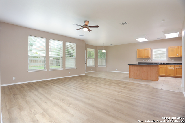 Image 10 of 31 For 14514 Redwood Valley