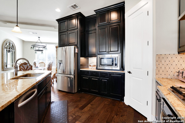 Image 10 of 30 For 4619 Avery  12