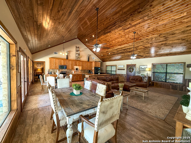 Listing photo id 9 for 84 Mountain Laurel