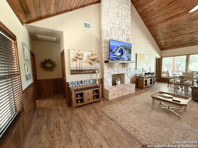 Listing photo id 16 for 84 Mountain Laurel