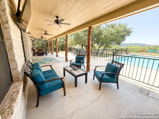 Listing photo id 33 for 84 Mountain Laurel