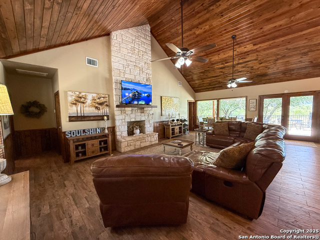 Listing photo id 7 for 84 Mountain Laurel