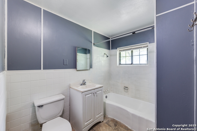 Image 28 of 29 For 6950 Lark Haven