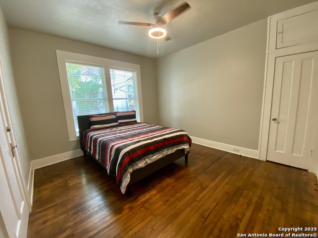 Image 27 of 36 For 1439 Highland Blvd E Downstairs