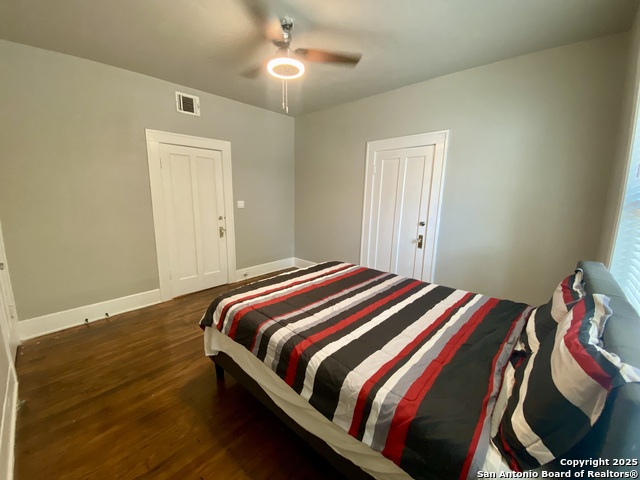 Image 29 of 36 For 1439 Highland Blvd E Downstairs