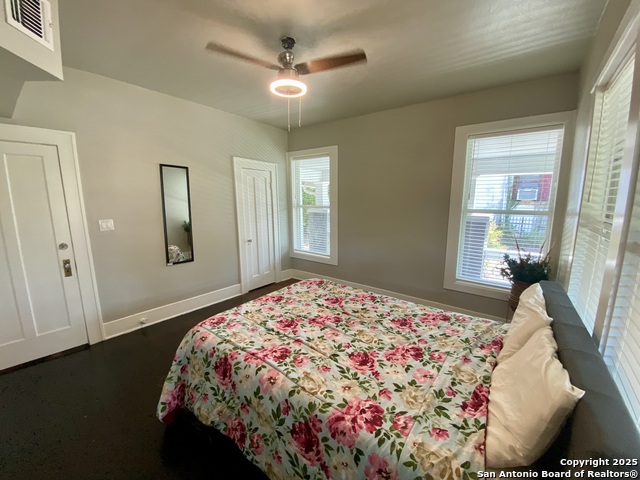 Image 33 of 36 For 1439 Highland Blvd E Downstairs