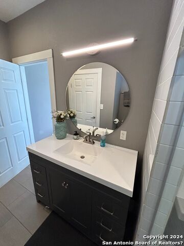 Image 17 of 35 For 1427 Burnet St