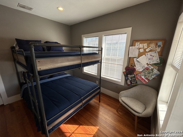 Image 19 of 35 For 1427 Burnet St